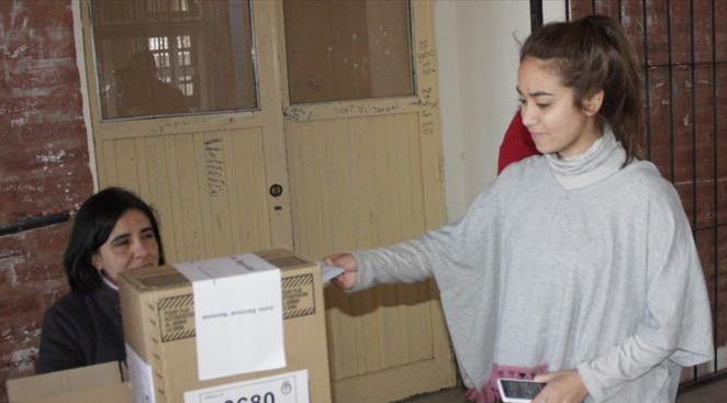 La forma de votar importa. El impacto de los nuevos instrumentos de votación sobre la conducta electoral en las provincias argentinas